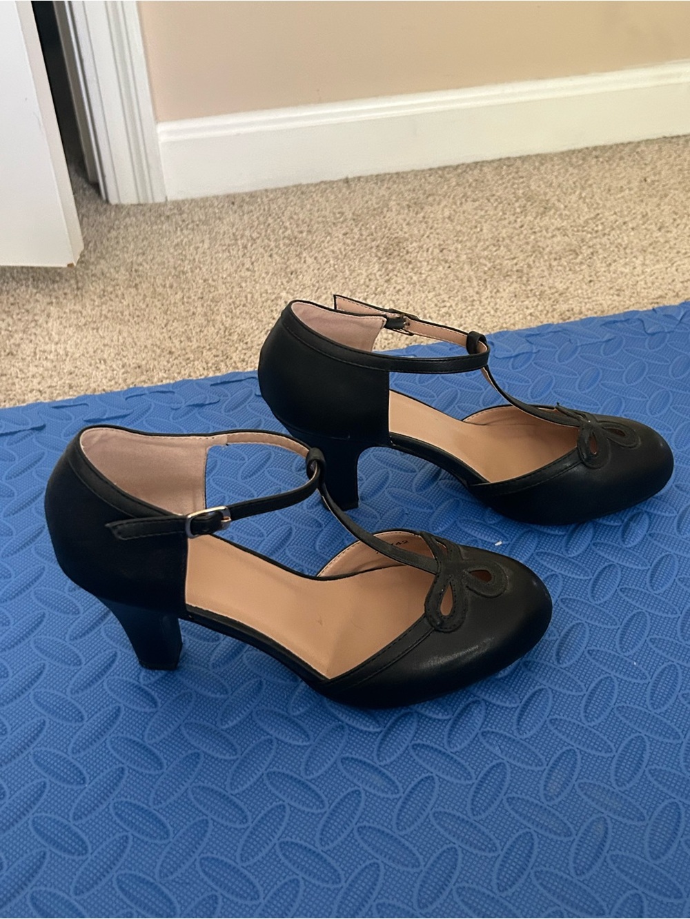 Classic Black T-Strap Mid Heel Pumps - Women's - Picture 2 of 4